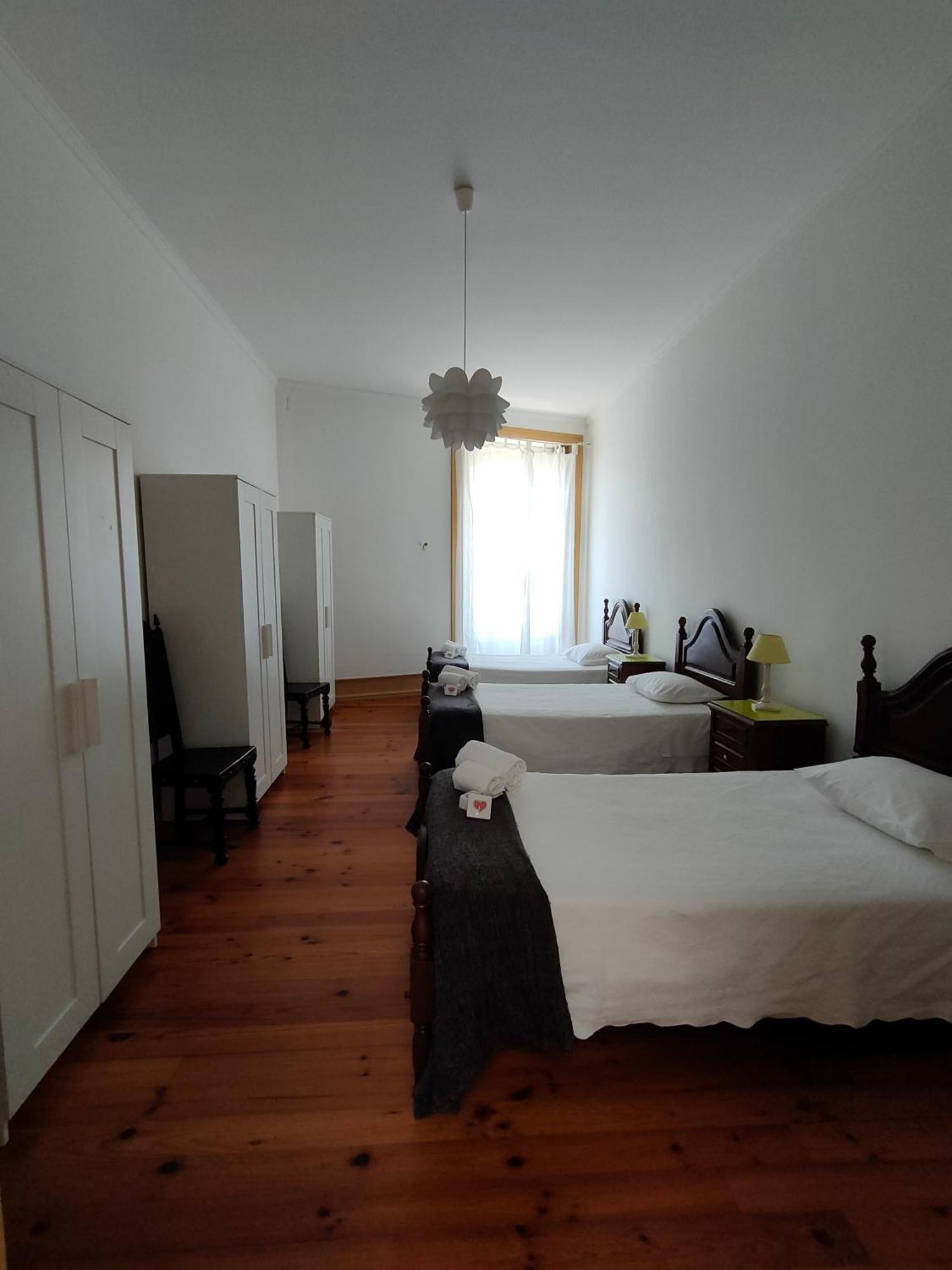 A Vianesa - Guest House Viana do Castelo Esterno foto